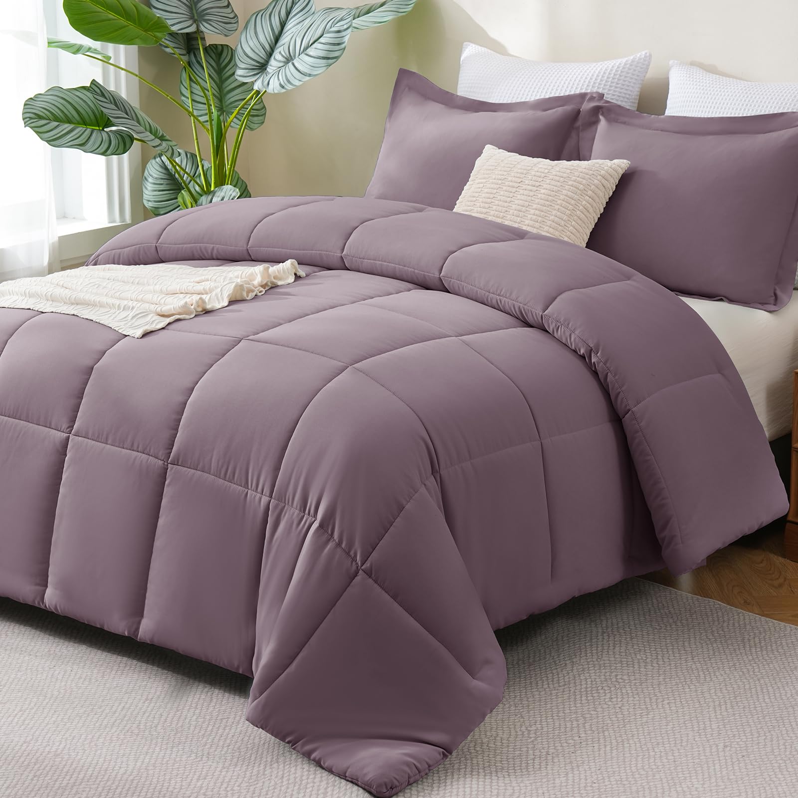 CozyLux Queen Comforter Set Black - 270GSM 3 Pieces Box Stitched Comforters Queen Size, Soft Bed Set for All Seasons, Lightweight Bedding Sets with 1 Down Alternative Comforter and 2 Pillow Shams