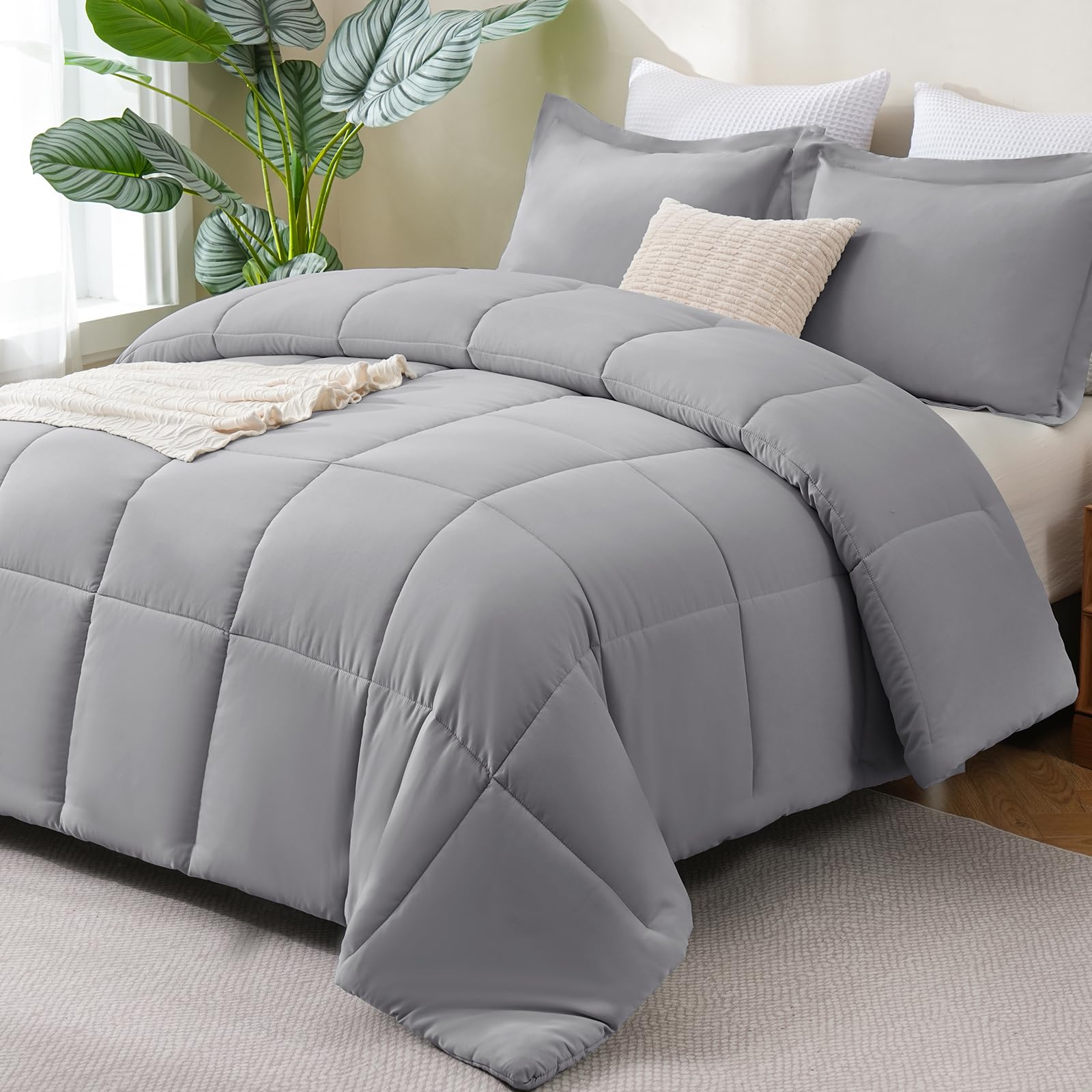 CozyLux Queen Comforter Set Black - 270GSM 3 Pieces Box Stitched Comforters Queen Size, Soft Bed Set for All Seasons, Lightweight Bedding Sets with 1 Down Alternative Comforter and 2 Pillow Shams