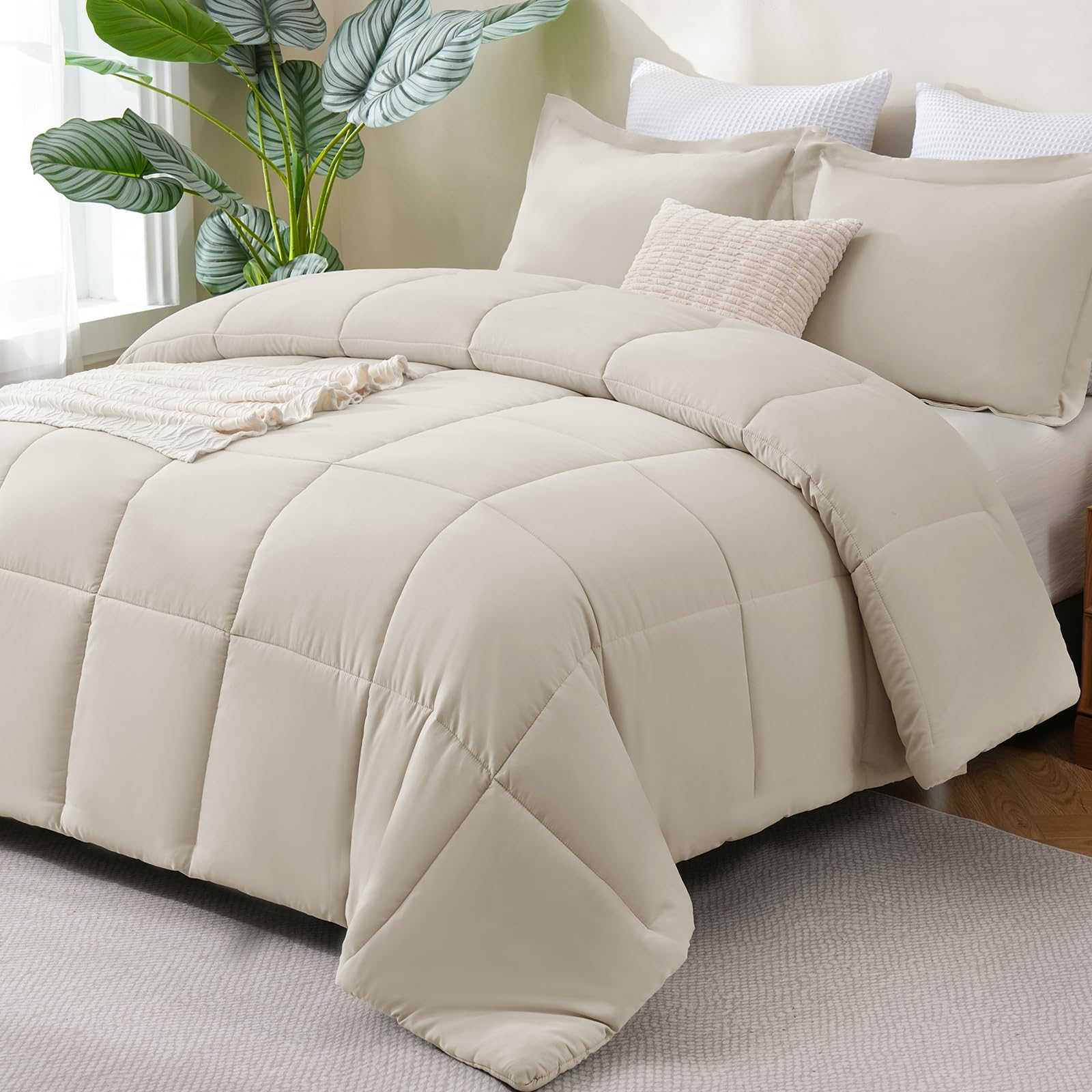 CozyLux Queen Comforter Set Black - 270GSM 3 Pieces Box Stitched Comforters Queen Size, Soft Bed Set for All Seasons, Lightweight Bedding Sets with 1 Down Alternative Comforter and 2 Pillow Shams