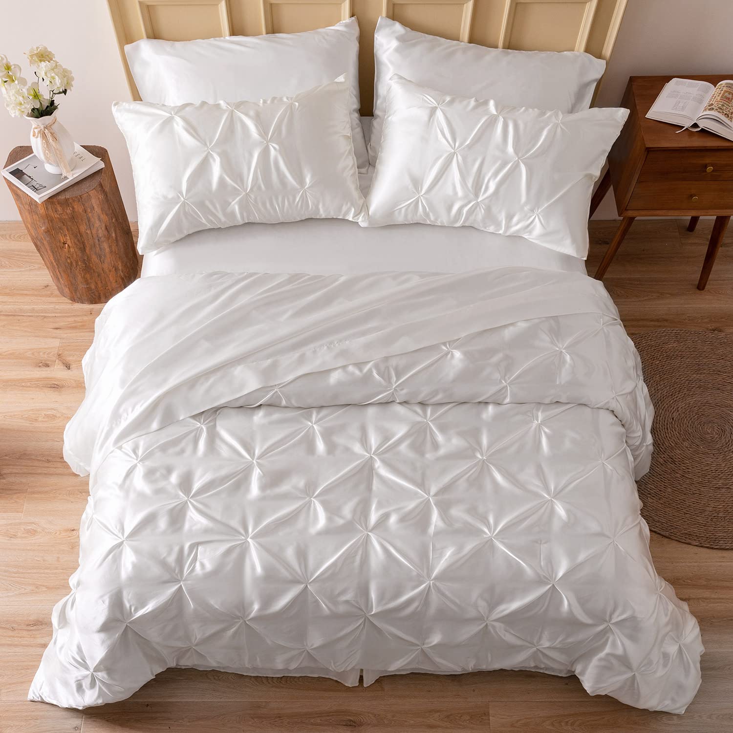 MR&HM Satin Comforter Queen 7 Pieces - Luxurious Pinch Pleat Bedding Set with Comforter, Flat Sheet, Fitted Sheet, Pillowcases & Shams, Super Silky Soft Bed Set for All Season (Queen, Black)